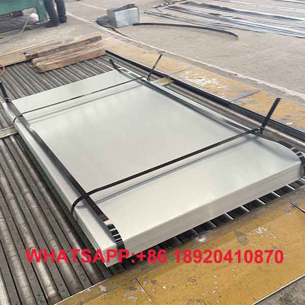 Ketersediaan persediaan barang berskala besar ready stok yang menjaga kestabilan harga plat galvanis lembaran