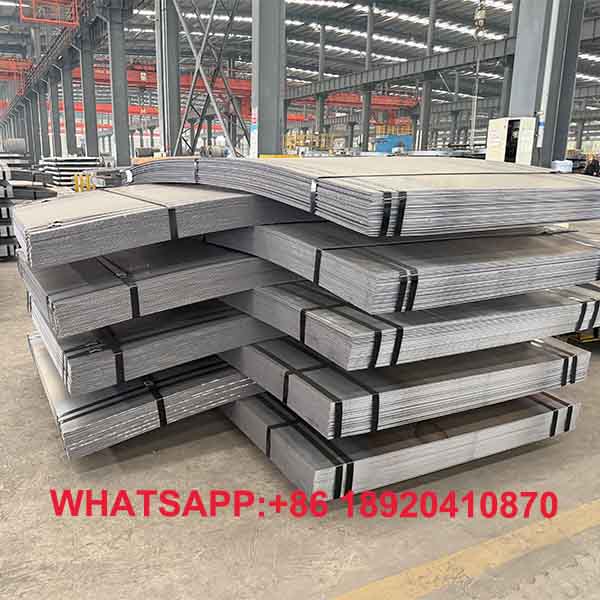 Sisi pemotongan sudut melintang rata pada bundel plat logam industri komoditas lembaran besi.