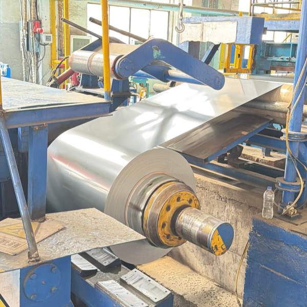 Slitting wide aluzinc steel coil into narrow custom width bands