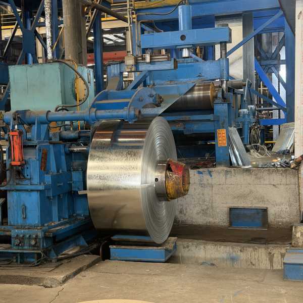 Small spangle galvanized steel strip stacked orderly in Tianjin mill