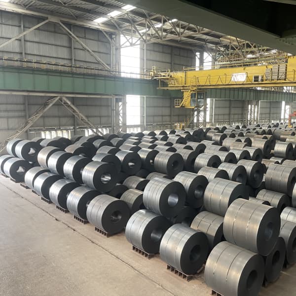 Hot rolled pickled coil loading into export vessel at Tianjin port