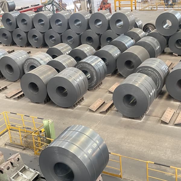 Steel strapped heavy duty checkered hot rolled coil bundle